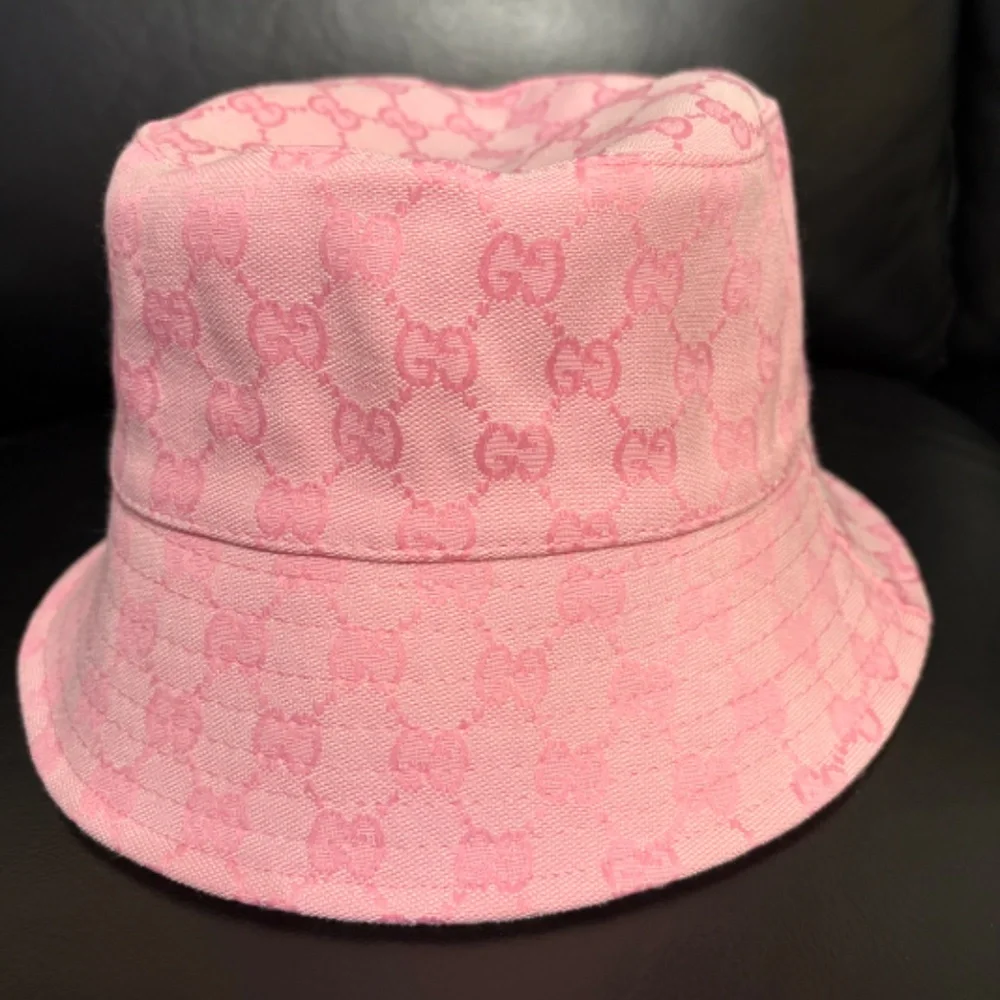 WOMEN'S GUCCI PINK GG MONOGRAM CANVAS BUCKET HAT ONE SIZE - Picture 3 of 6